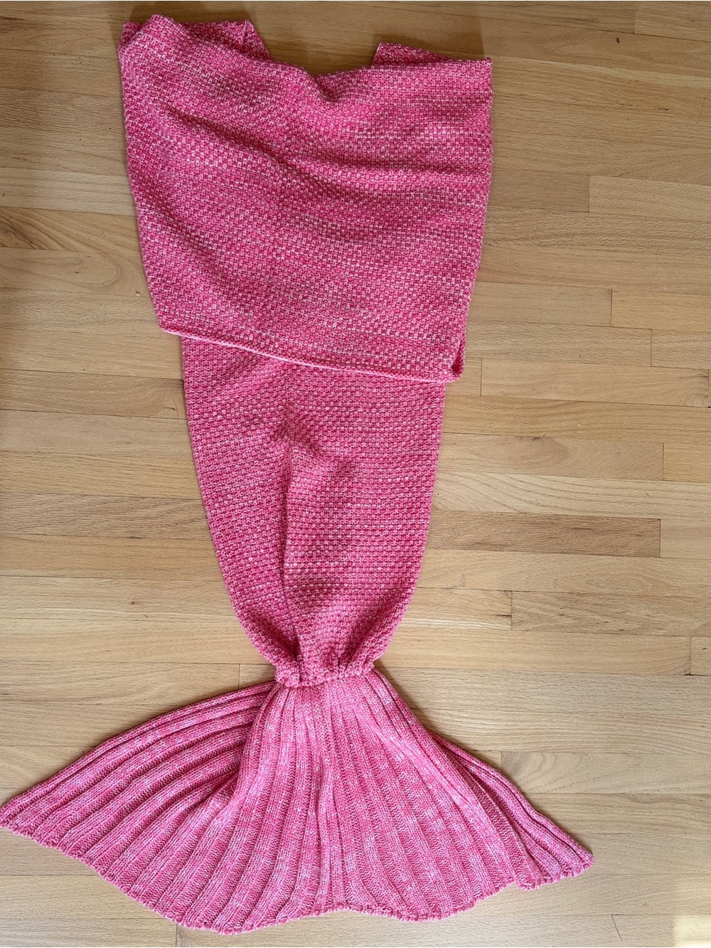 Cozy Knit Mermaid Tail Blanket